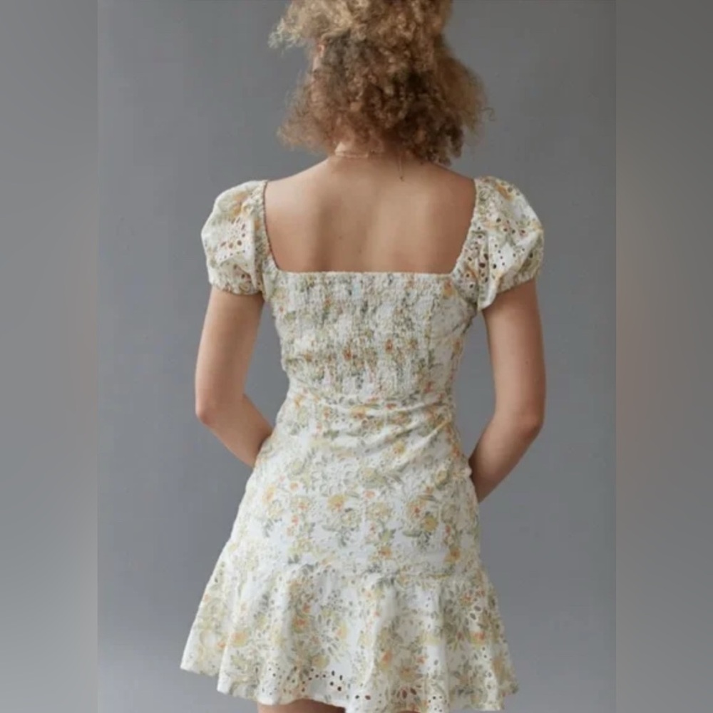 En Saison Floral Tie-Front Mini Dress - Picture 2 of 10